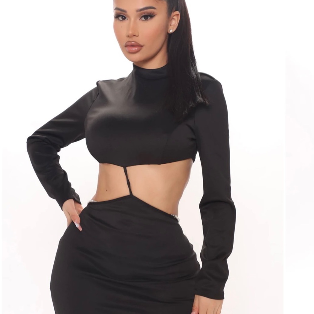 Simply cutout black dress